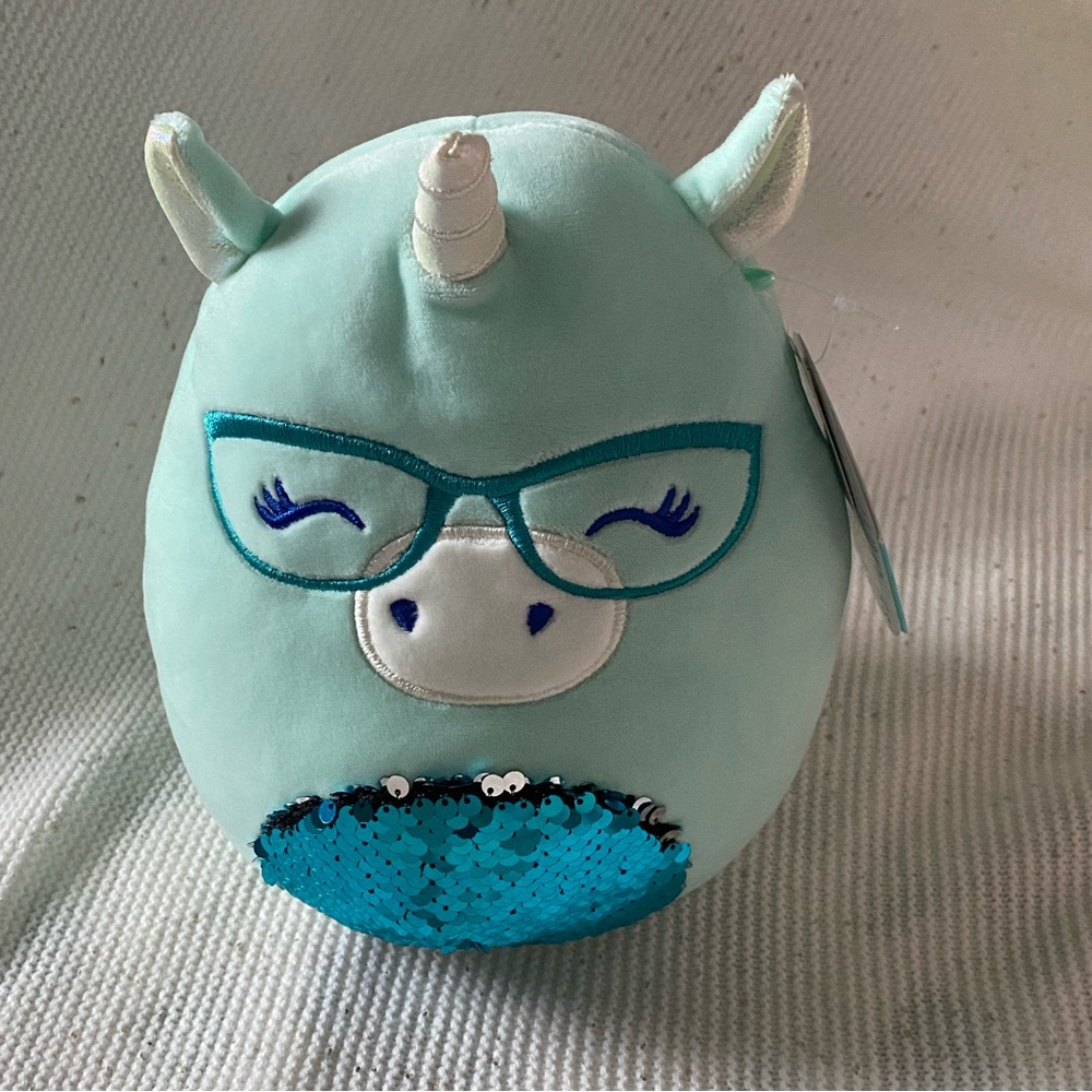 Squishmallow Nyla
